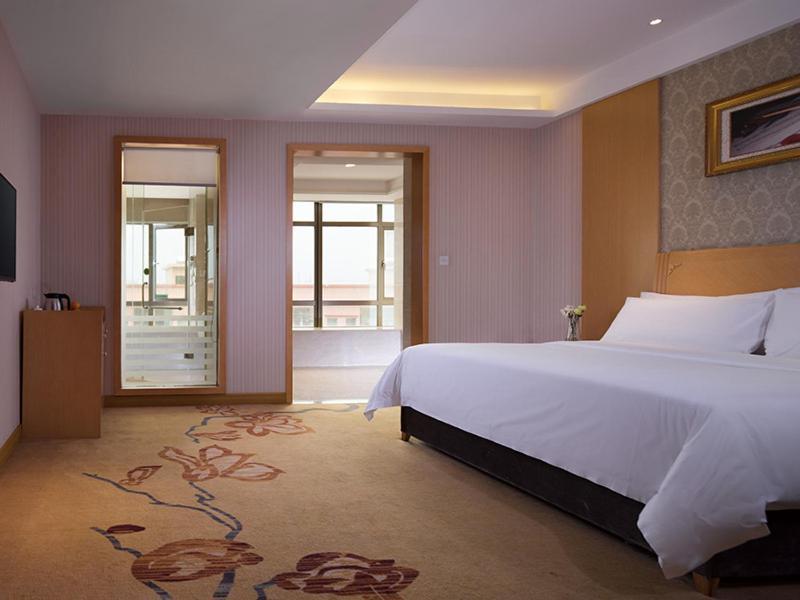Vienna 3 Best Hotel Dongguan Liaobu Veicle City Eksteriør billede